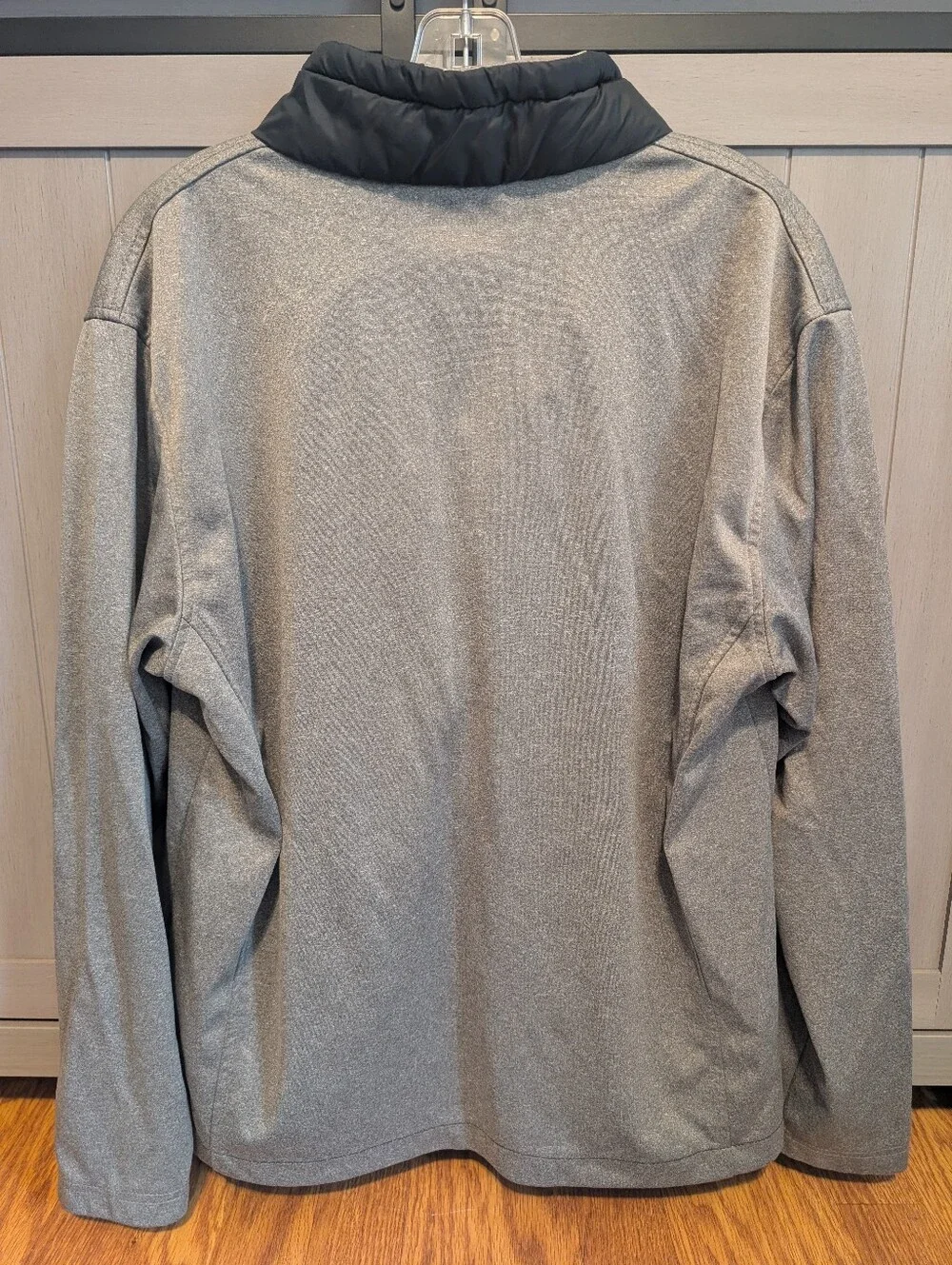 Men's New Balance Hybrid Jacket & Hoodies. Sz Medium.